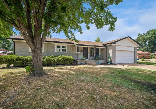 Photo 2 of Sale Pending at 605 S Thompson St, Vinita, OK 74301 | MLS# 2632334 | Listing updated on 2026-09-03