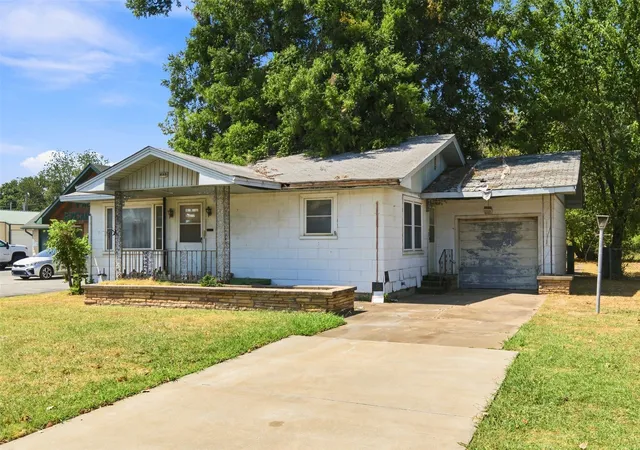 Single family home for sale at 423 N Wilson, Vinita, OK 74301 | MLS# 2632355