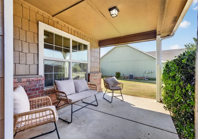 Photo 3 of Sale Pending at 11111 N 118th Avenue E, Owasso, OK 74055 | MLS# 2632259 | Listing updated on 2026-09-24