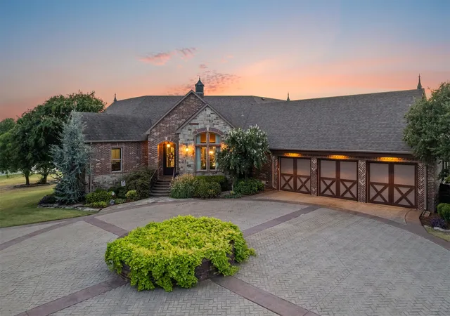 Photo 1 of Single family home for sale at 13689 S Lewis Ave, Bixby, OK 74008 | MLS# 2632252 | Listing updated on 2026-09-03