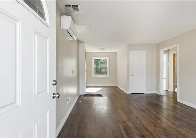 Photo 3 of Sale Pending at 1017 Wesley Ave, Broken Arrow, OK 74012 | MLS# 2632375 | Listing updated on 2026-09-04
