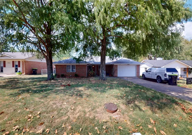 Photo 3 of Single family home for sale at 517 Webb Ave, Ada, OK 74820 | MLS# 2632298 | Listing updated on 2026-09-28