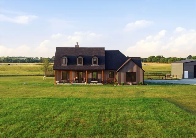 Photo 3 of Single family home for sale at 19812 Herrick Rd, Okmulgee, OK 74447 | MLS# 2632381 | Listing updated on 2026-09-16