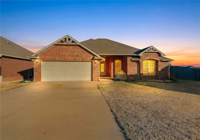 Photo 2 of Single family home for sale at 431 Westchester Ct, Ada, OK 74820 | MLS# 2632335 | Listing updated on 2026-09-02