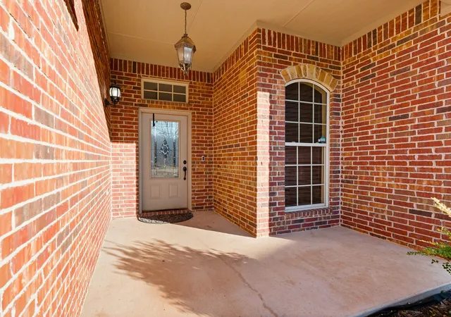 Photo 3 of Single family home for sale at 431 Westchester Ct, Ada, OK 74820 | MLS# 2632335 | Listing updated on 2026-09-02