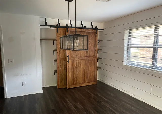 Photo 2 of Single family home for sale at 206 S Crabtree Rd, Muskogee, OK 74403 | MLS# 2623933 | Listing updated on 2026-09-02