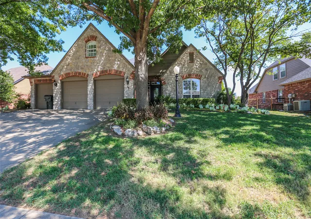 Photo 2 of Single family home for sale at 9307 N 98th East Ct, Owasso, OK 74055 | MLS# 2632396 | Listing updated on 2026-10-05