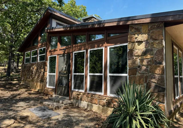 Photo 3 of Single family home for sale at 427 Lake Shore, Atoka, OK 74525 | MLS# 2632341 | Listing updated on 2026-09-08