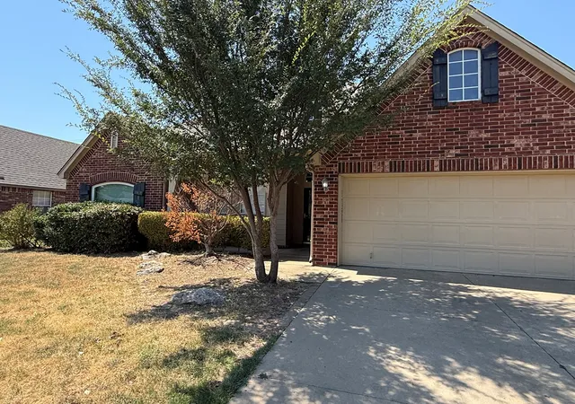 Photo 2 of Single family home for sale at 10402 N 114th Eastavenue, Owasso, OK 74055 | MLS# 2632442 | Listing updated on 2026-09-11