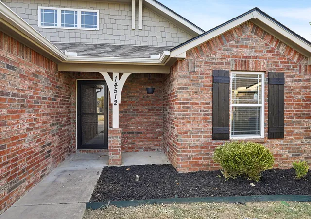 Photo 2 of Sale Pending at 14512 E 114th Street N, Owasso, OK 74055 | MLS# 2632235 | Listing updated on 2026-09-13