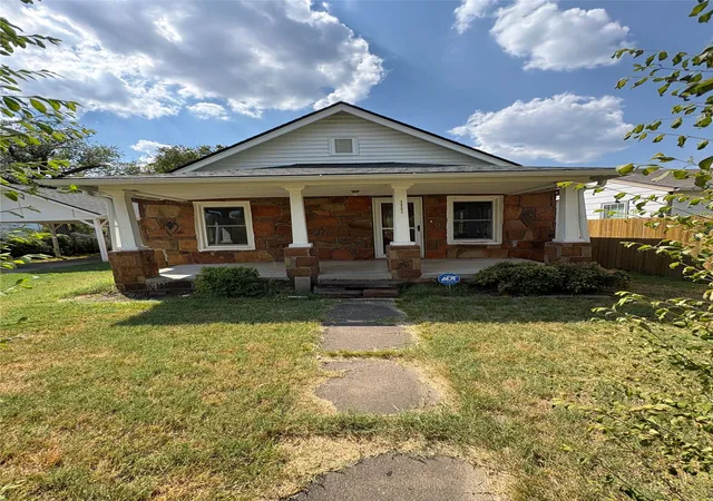 Photo 1 of Sale Pending at 111 S Virginia Ave, Bartlesville, OK 74003 | MLS# 2632427 | Listing updated on 2026-09-16