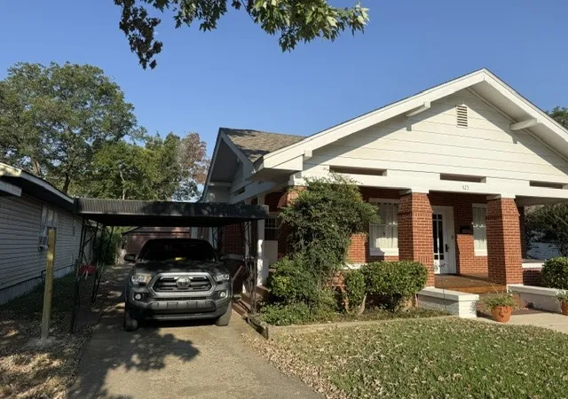 Photo 2 of Single family home for sale at 425 I, Ardmore, OK 73401 | MLS# 2632497 | Listing updated on 2026-09-18