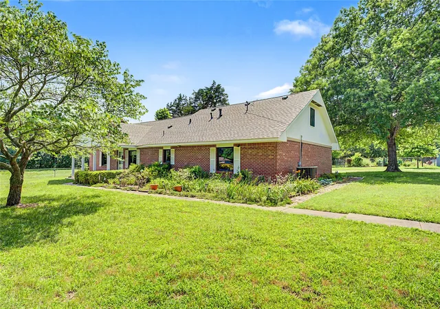 Photo 3 of Sale Pending at 267 County Rd 3013, Bartlesville, OK 74003 | MLS# 2632512 | Listing updated on 2026-09-07
