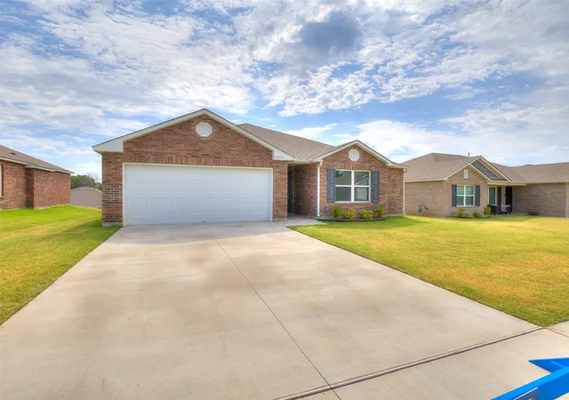 Photo 2 of Single family home for sale at 27979 E 117th Place S, Coweta, OK 74429 | MLS# 2632516 | Listing updated on 2026-09-13