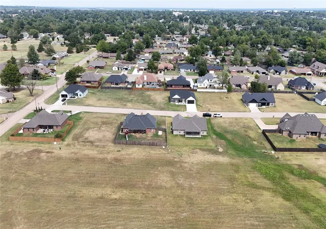 Photo 3 of Land for sale at 1006 E 14th Street, Cushing, OK 74023 | MLS# 2632363 | Listing updated on 2026-09-02