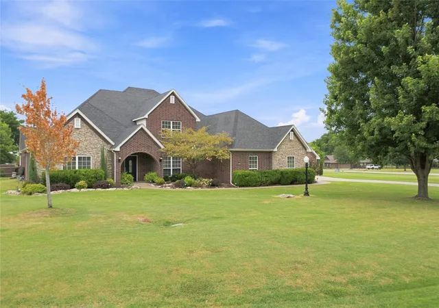 Photo 1 of Single family home for sale at 7180 N 197th East Ave, Owasso, OK 74055 | MLS# 2631866 | Listing updated on 2026-10-04