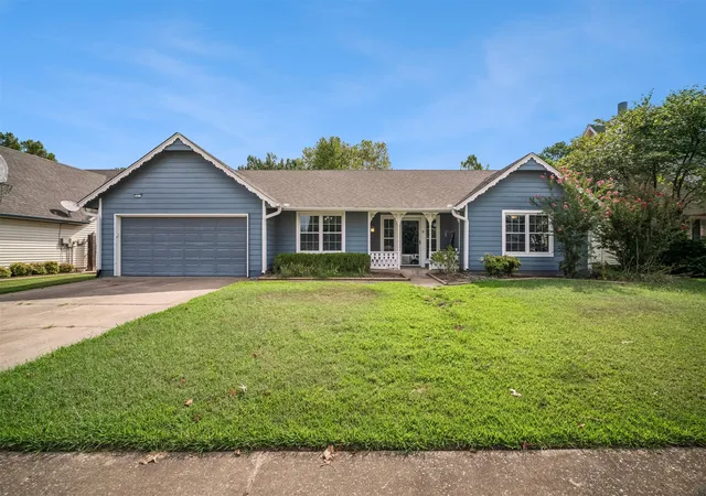 Photo 1 of Sale Pending at 3817 S Dogwood Ave, Broken Arrow, OK 74011 | MLS# 2632422 | Listing updated on 2026-09-06