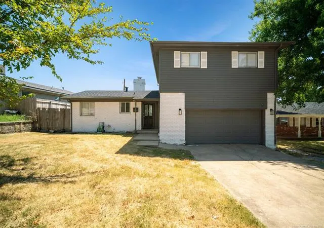 Photo 1 of Single family home for sale at 5428 E 25th Street, Tulsa, OK 74114 | MLS# 2632531 | Listing updated on 2026-09-10