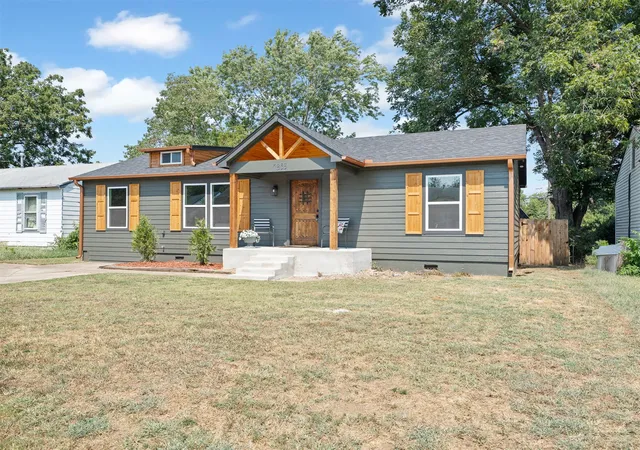 Photo 2 of Sale Pending at 7853 E King Pl, Tulsa, OK 74115 | MLS# 2632510 | Listing updated on 2026-09-08