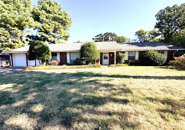 Photo 1 of Sale Pending at 1310 Wade Wells Dr, Henryetta, OK 74437 | MLS# 2632578 | Listing updated on 2026-09-04
