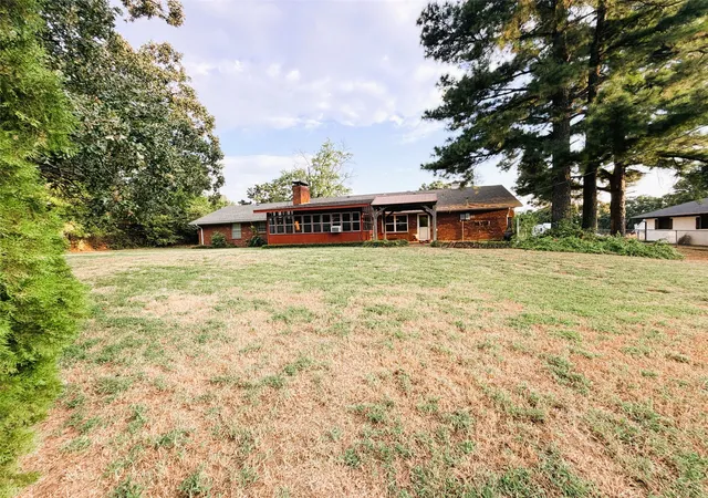 Photo 2 of Sale Pending at 1310 Wade Wells Dr, Henryetta, OK 74437 | MLS# 2632578 | Listing updated on 2026-09-04