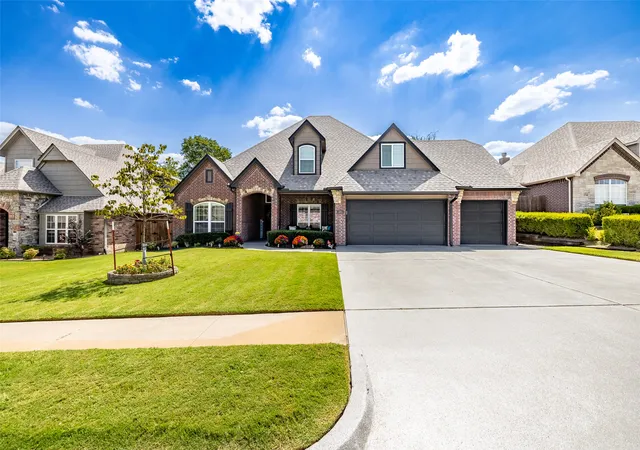 Photo 3 of Single family home for sale at 3218 E 146th Street S, Bixby, OK 74008 | MLS# 2632584 | Listing updated on 2026-09-03