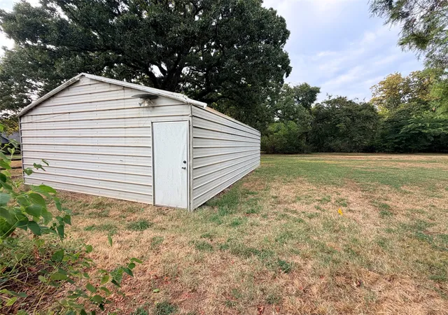 Photo 1 of Sale Pending at Grant St, Henryetta, OK 74437 | MLS# 2632587 | Listing updated on 2026-09-04