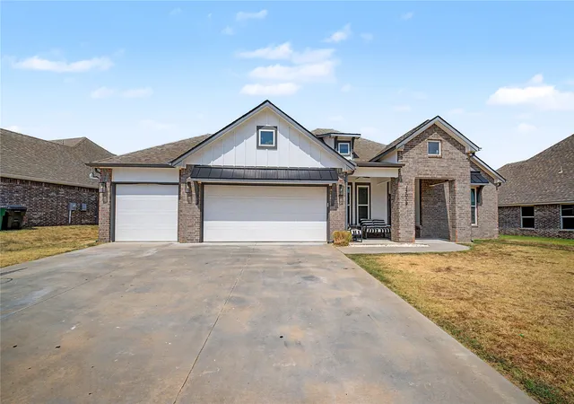 Photo 1 of Single family home for sale at 13009 E 119th Street N, Collinsville, OK 74021 | MLS# 2632591 | Listing updated on 2026-09-13