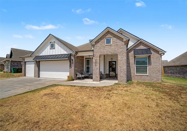 Photo 2 of Single family home for sale at 13009 E 119th Street N, Collinsville, OK 74021 | MLS# 2632591 | Listing updated on 2026-09-13