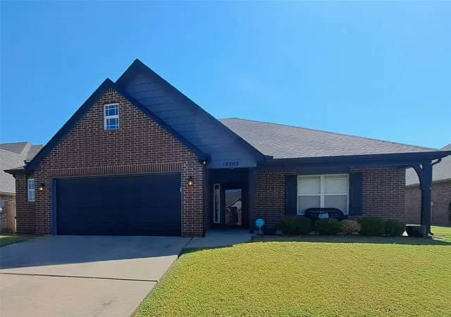 Photo 3 of Single family home for sale at 10203 N 119th East Ave, Owasso, OK 74055 | MLS# 2631359 | Listing updated on 2026-09-03