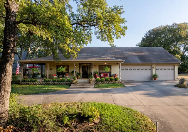 Photo 1 of Single family home for sale at 9045 Date St N, Kingston, OK 73439 | MLS# 2632604 | Listing updated on 2026-09-04