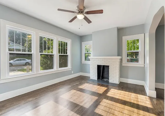 Listing Photo 4 - Condo for sale in building located at 220 N Tacoma Ave, Tulsa, OK 74127