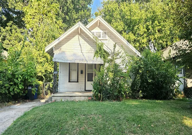 Photo 1 of Sale Pending at 1135 S Quaker Ave, Tulsa, OK 74120 | MLS# 2632454 | Listing updated on 2026-09-14
