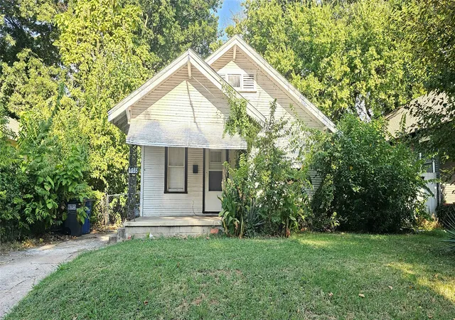 Photo 3 of Sale Pending at 1135 S Quaker Ave, Tulsa, OK 74120 | MLS# 2632454 | Listing updated on 2026-09-14
