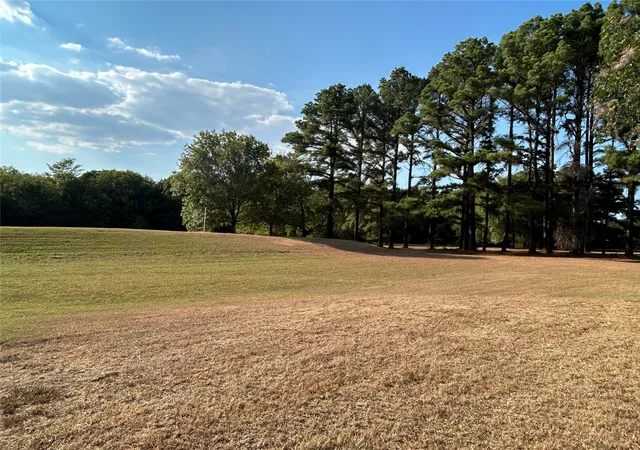 Photo 4 of Single family home for sale at 859 Bryan Rd, Durant, OK 74701 | MLS# 2632489 | Listing updated on 2026-09-03