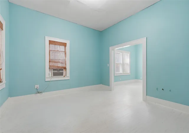 Photo 4 of Single family home for sale at 1302 S Elwood Ave, Tulsa, OK 74119 | MLS# 2632250 | Listing updated on 2026-09-08
