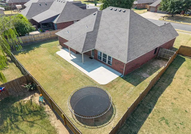 Photo 2 of Sale Pending at 11511 E 102nd Street, Owasso, OK 74055 | MLS# 2632318 | Listing updated on 2026-09-06
