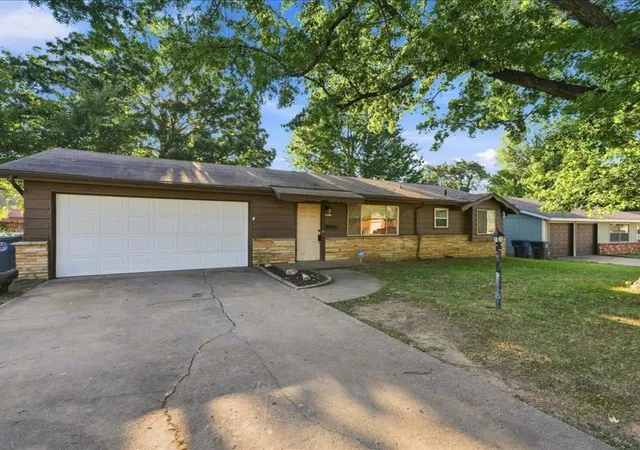 Photo 2 of Single family home for sale at 633 N 26th Westavenue, Tulsa, OK 74127 | MLS# 2631536 | Listing updated on 2026-09-03