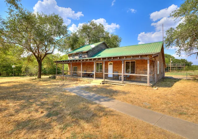 Photo 2 of Single family home for sale at 9711 Us Hwy 60 Rd, Nowata, OK 74048 | MLS# 2612222 | Listing updated on 2026-09-24