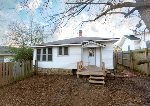 Photo 20 of Single family home for sale at 415 E Seneca, McAlester, OK 74501 | MLS# 2632666 | Listing updated on 2026-10-07