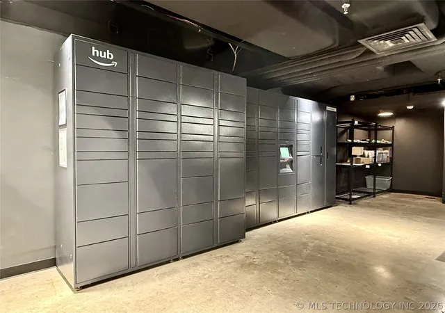 Listing Photo 2 - Condo for sale in building located at 450 W 7th St, Tulsa, OK 74119 - Unit #207