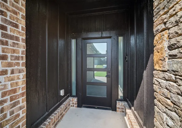 Photo 3 of Single family home for sale at 5330 Skylane Dr, Sand Springs, OK 74063 | MLS# 2632547 | Listing updated on 2026-09-03