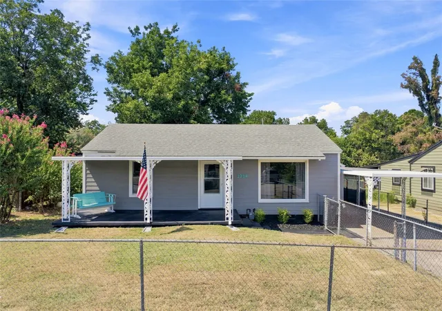 Photo 1 of Single family home for sale at 1214 N New Hvn Ave, Tulsa, OK 74115 | MLS# 2632517 | Listing updated on 2026-09-29
