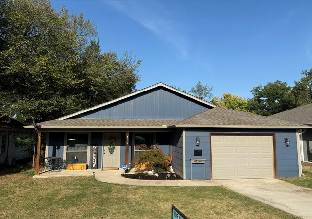Single family home for sale at 810 S Hickory St, Bristow, OK 74010 | MLS# 2632689