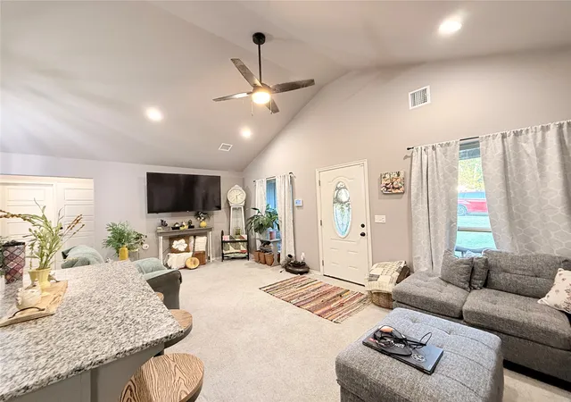 Photo 3 of Single family home for sale at 810 S Hickory St, Bristow, OK 74010 | MLS# 2632689 | Listing updated on 2026-09-14