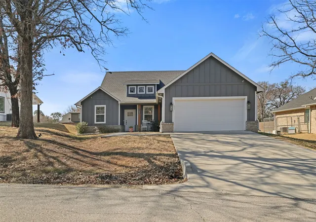 Photo 2 of Single family home for sale at 11845 Oak Ridge Dr, Kingston, OK 73439 | MLS# 2632694 | Listing updated on 2026-09-09