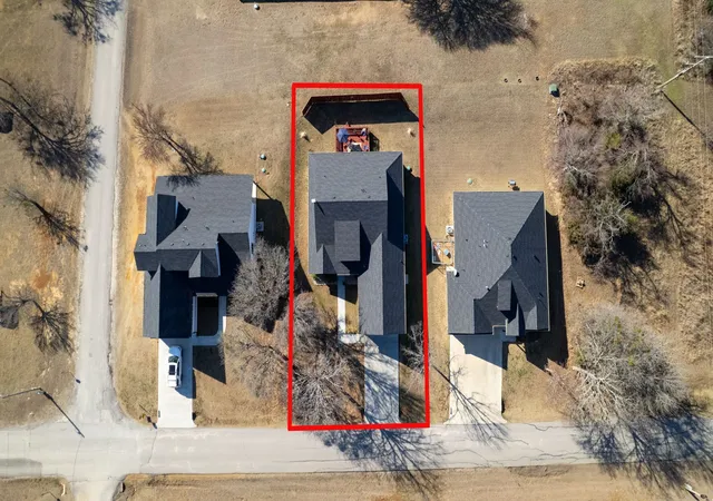 Photo 3 of Single family home for sale at 11845 Oak Ridge Dr, Kingston, OK 73439 | MLS# 2632694 | Listing updated on 2026-09-09