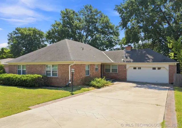 Photo 1 of Single family home for sale at 5710 E 44th Street, Tulsa, OK 74135 | MLS# 2632482 | Listing updated on 2026-09-08