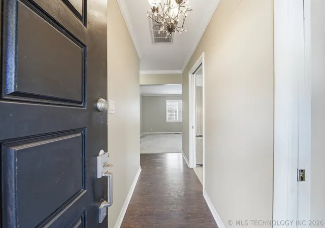 Photo 4 of Single family home for sale at 5710 E 44th Street, Tulsa, OK 74135 | MLS# 2632482 | Listing updated on 2026-09-08
