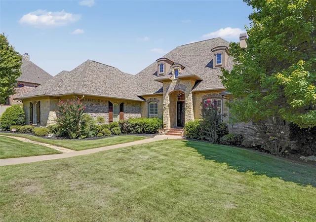 Photo 3 of Single family home for sale at 608 E Glendale St, Broken Arrow, OK 74011 | MLS# 2632160 | Listing updated on 2026-09-24